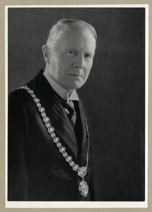 106044 Portret van mr. dr. G. A. W, ter Pelkwijk, geboren 1882, burgemeester van Utrecht van 1934 tot 1948, overleden ...